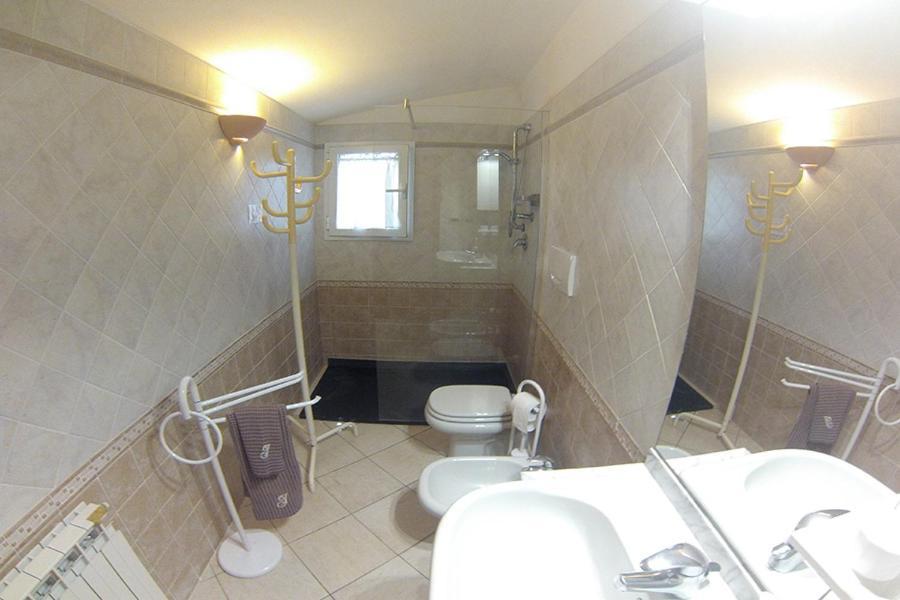 Casaisoladelba Apartment Lacona Bagian luar foto